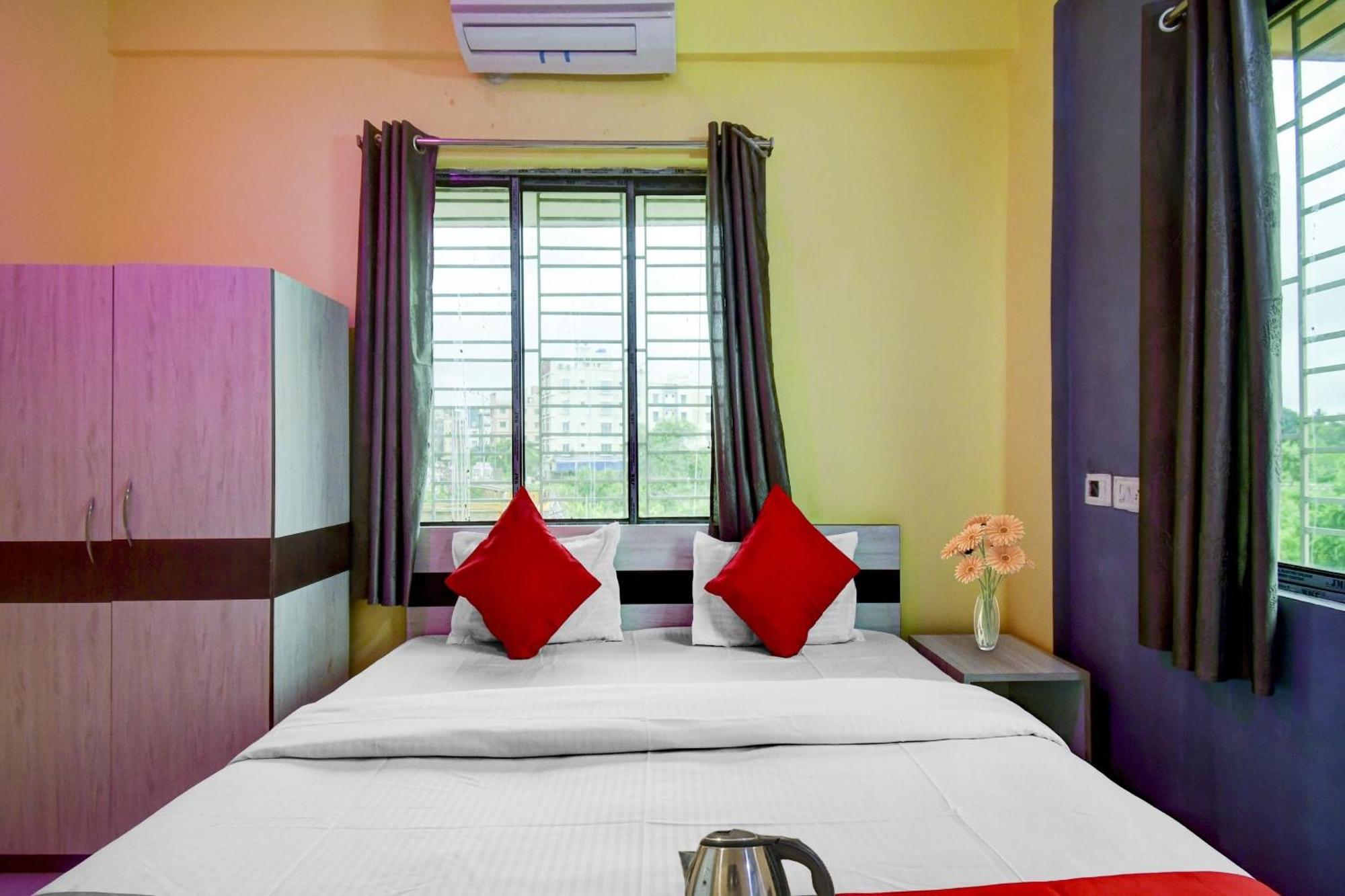 Super Hotel O 4 Friends Καλκούτα Εξωτερικό φωτογραφία